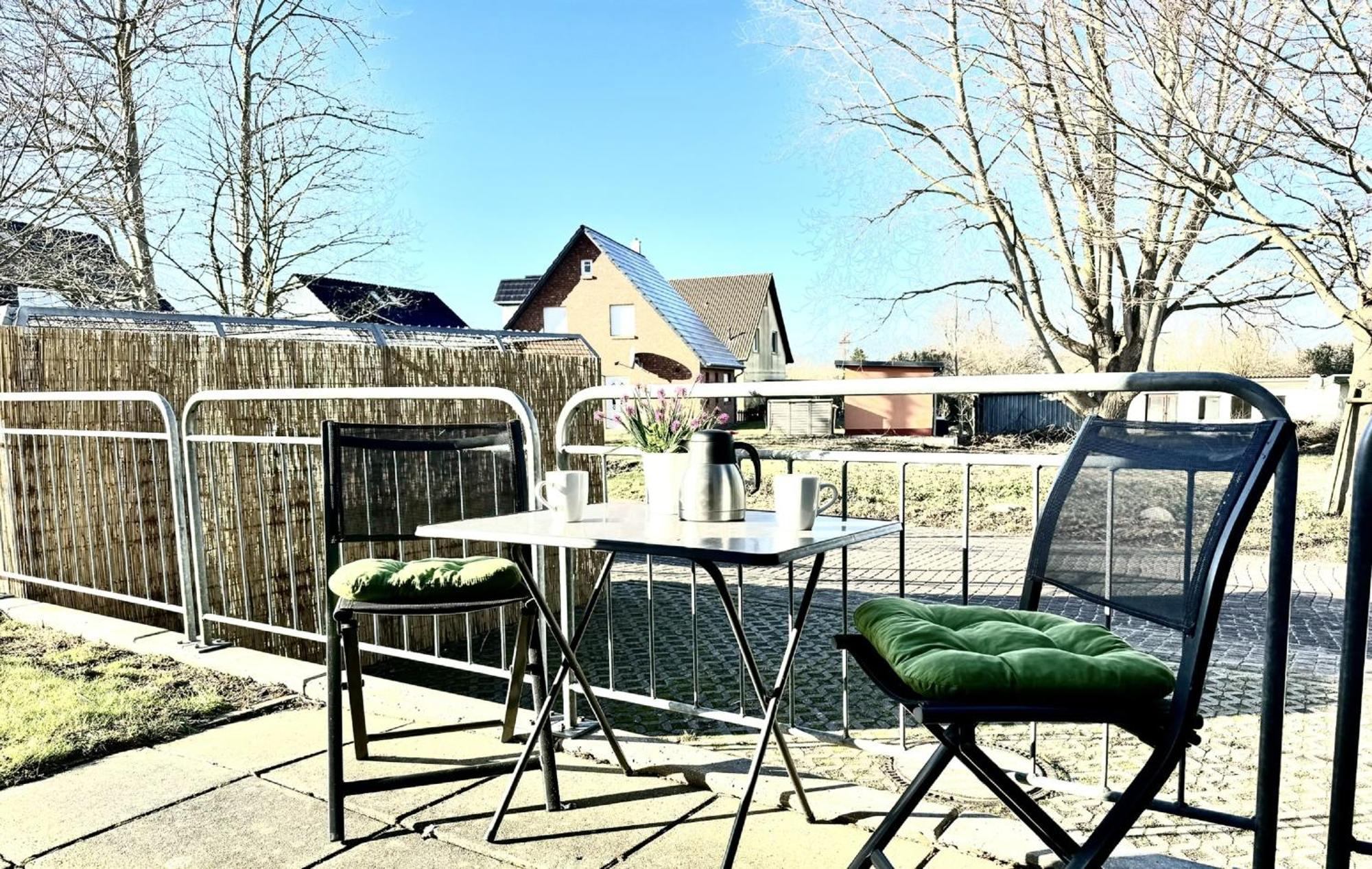 F-1010 Strandhaus Moenchgut Bed&Breakfast Dz 28 Terrasse Strandnah, Inkl Fruehstueck لوبه المظهر الخارجي الصورة